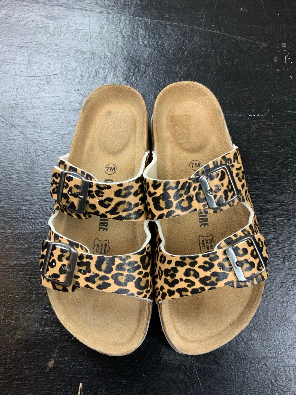 Cushionaire Lane Leopard Print Double Buckle Sandals Women’s US7 Genuine Leather